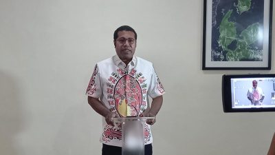 Bupati Kabupaten Biak Numfor, Herry Ario Naap S. Si., M. Pd menjelaskan