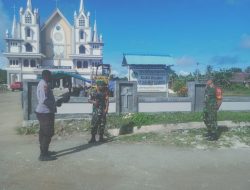 Sinergitas TNI/Polri Laksanakan Pengamanan di Gereja Klamono Kabupaten Sorong