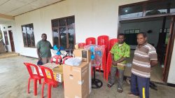 Pemerintah Pusat Salurkan Bantuan Inventaris Gereja di Kampung FaFi, Warga Sambut dengan Sukacita