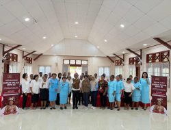 Anggota DPR RI Dapil Papua, Ruth Rumkabu: Dedikasi Ditengah Keterbatasan para Guru PAUD Non-Formal