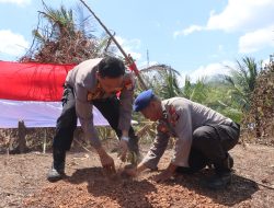 Bukan Cuma Jaga Kamtibmas, Polresta Sorong Kota Tanam 100 Harapan di Lahan Warga